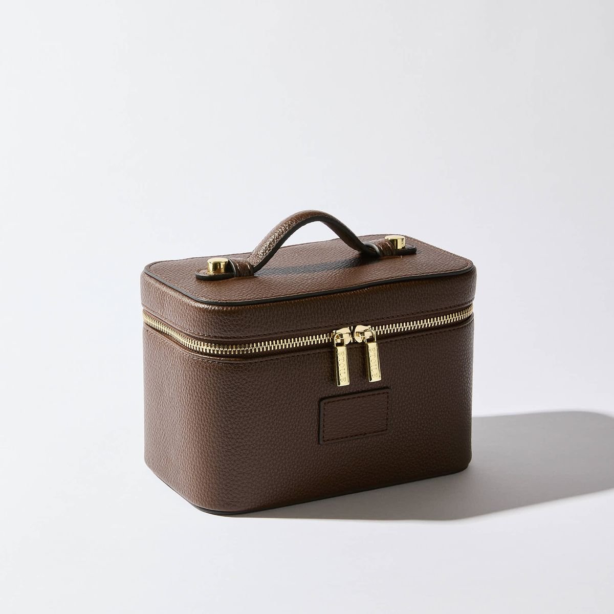 Co nesmí chybět v kosmetické taštičce